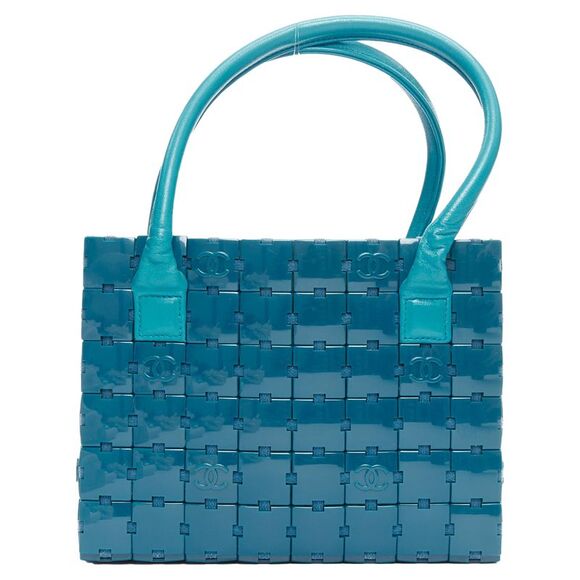 Chanel Puzzle blue plastic CC chip leather stitch tote bag - Picture 5 of 6